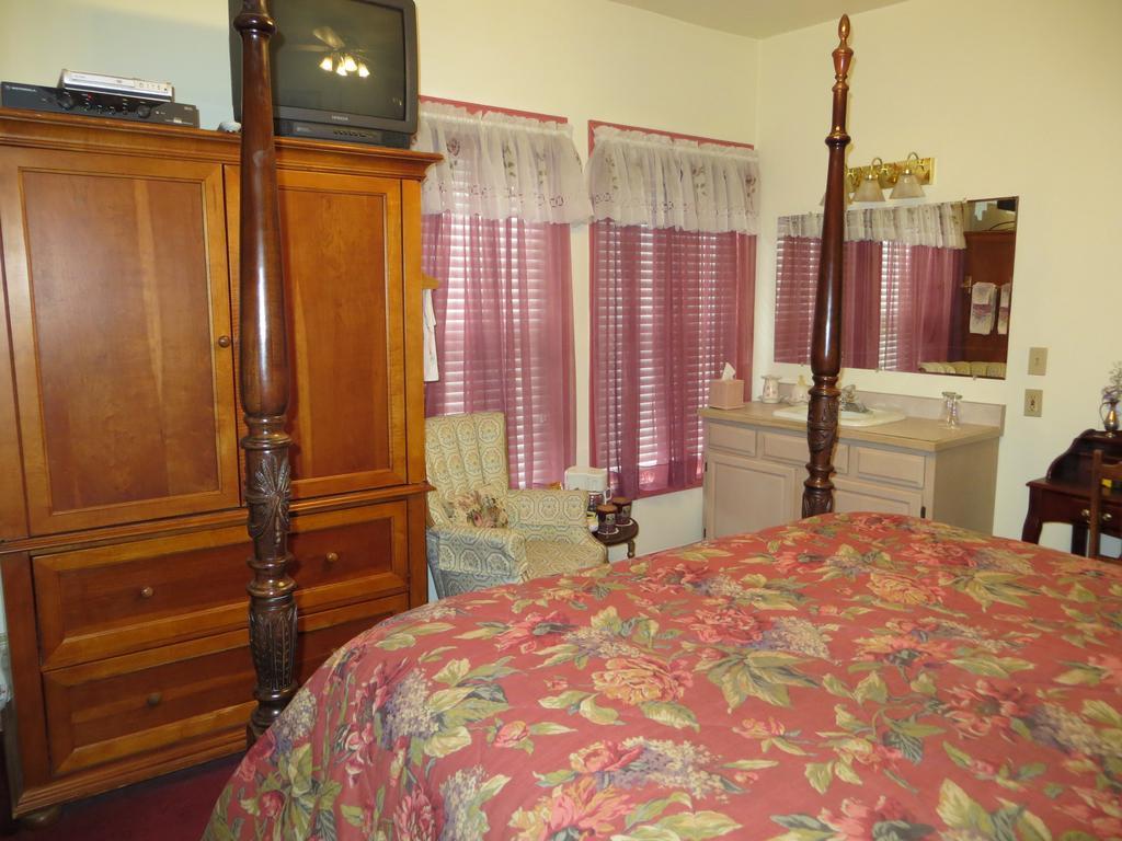 Adagio Bed And Breakfast Denver Room photo
