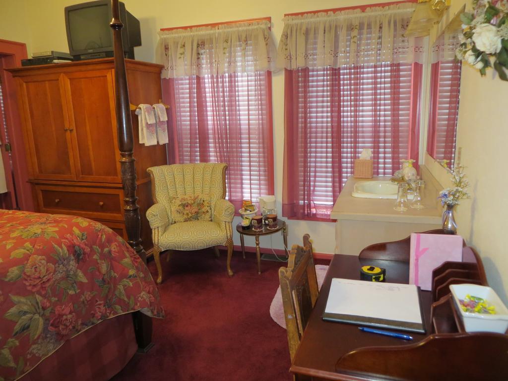 Adagio Bed And Breakfast Denver Room photo